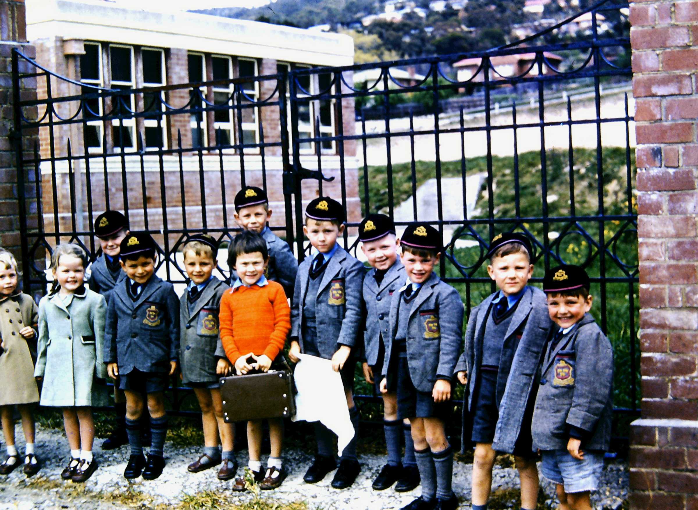 Junior School students and staff, 1957.