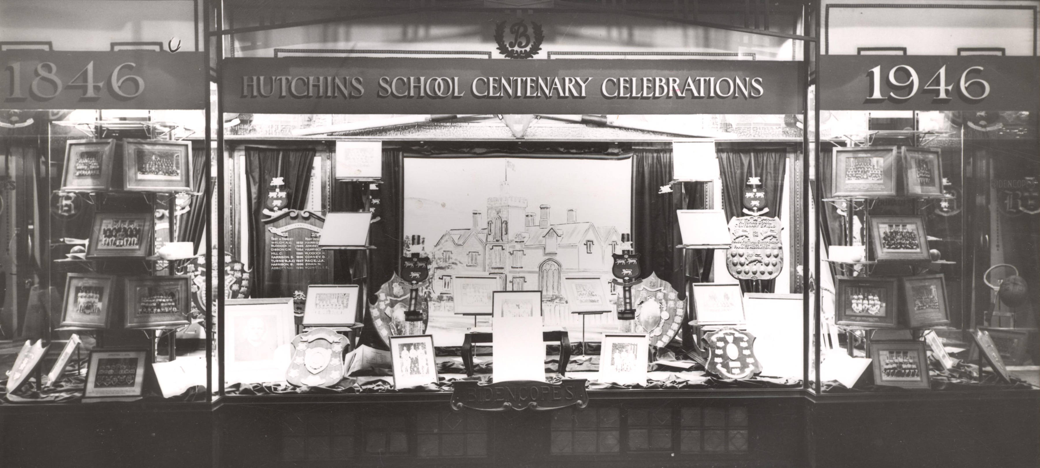 Bidencopes Hutchins Centenary display, Murray Street, 1946.